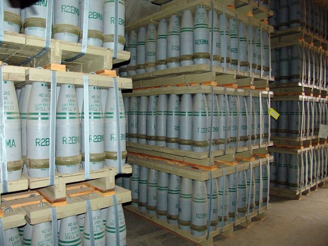 155 mm artillery shells containing HD (nitrogen mustard) agent at Pueblo chemical weapons storage facility – Note the colour-coding scheme on each shell.