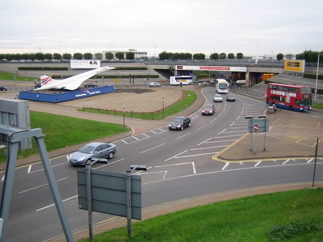 Entrance at the southern end of the M4 Motorway spur, showing a scale model of Concorde, replaced since 2008 by the Emirates A380 scale model.