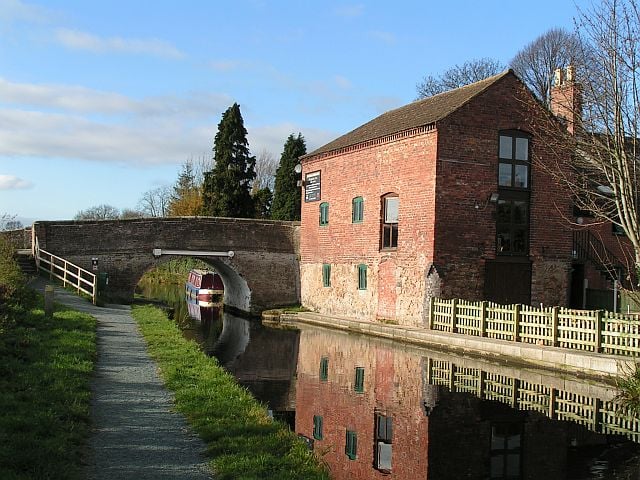 Montgomery Canal at Maesbury Marsh.