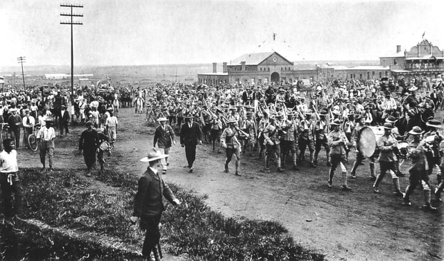 Rhodesian volunteers leaving Salisbury for service in the Second Boer War, 1899