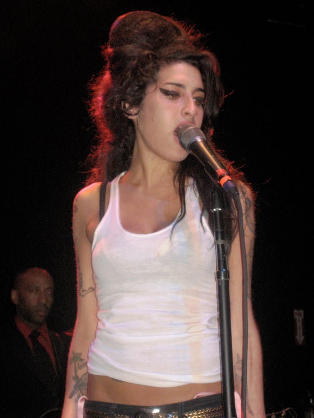 Winehouse at the Avalon in Boston, Massachusetts, 2007