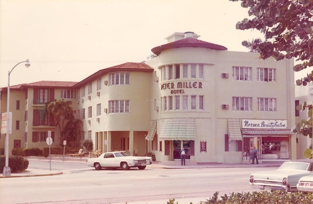 Hotel at 19th and Collins in 1973