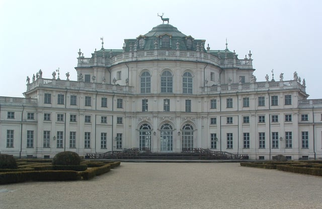 Stupinigi: one of the Savoy royal houses in Turin.