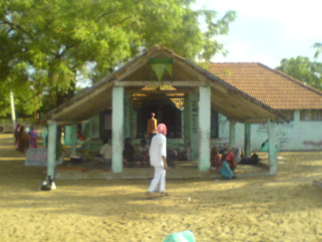 Kanakkedukkum Mandhririgal Dargah Kattupalli.