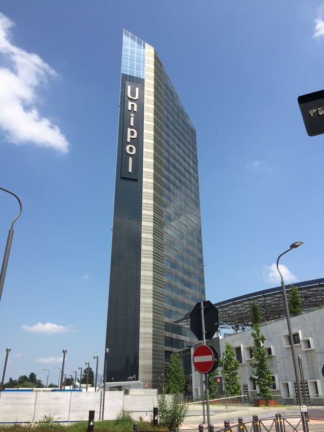 Unipol Tower, at 127 m, is the city's tallest building.