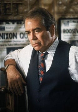 Lane Smith as Perry White