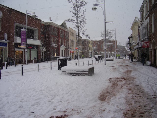 High Wycombe town centre covered by snow in February 2007