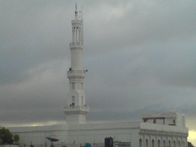 Erwadi Masjid with huge minaret
