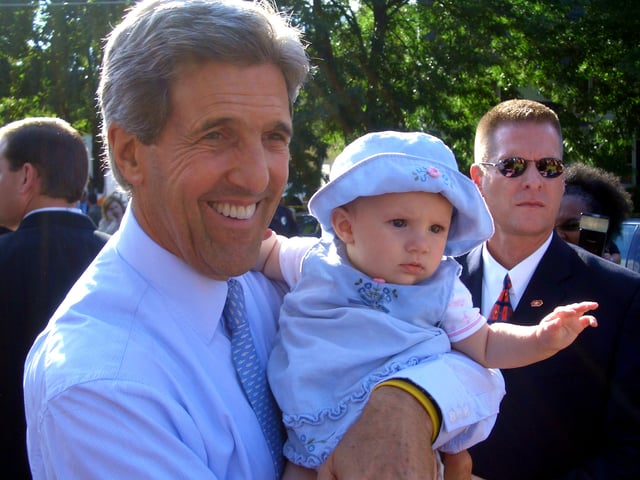 Kerry on the campaign trail in Rochester, Minnesota