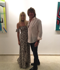 A va Sambora with her father, Richie Sambora.