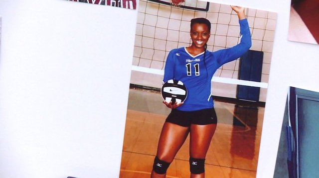 Photo of Fredzania Thompson wearing her volleyball uniform