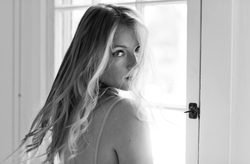 Black and white photo of India Oxenberg.