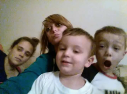 Photo of Jessy Lynn Mazak with her family.