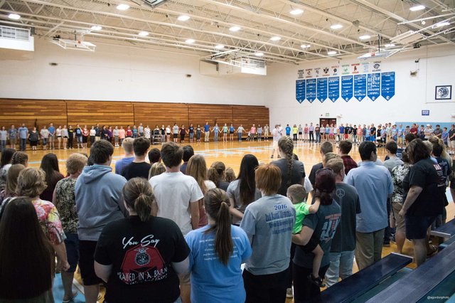 Vigil held in Layla Raines memory at Shakamak High School’s gymnasium