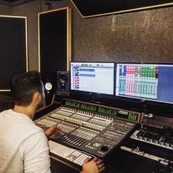 Lil Dumbo in the studio
