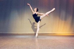 Photo of Lindsay Hensley Clark doing ballet from when she was younger