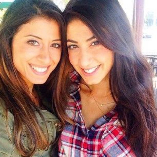 Mimi Ikonn
and her sister, Leyla