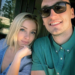 Olivia Harlan and her boyfriend Sam Dekker