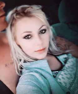 Photo of Rianna Lumley with her current boyfriend
