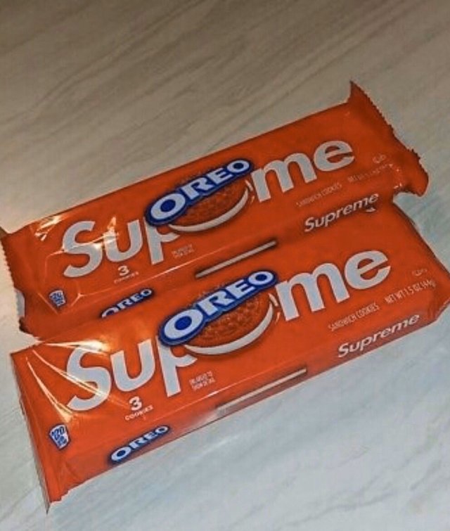 Supreme x Oreo packaging