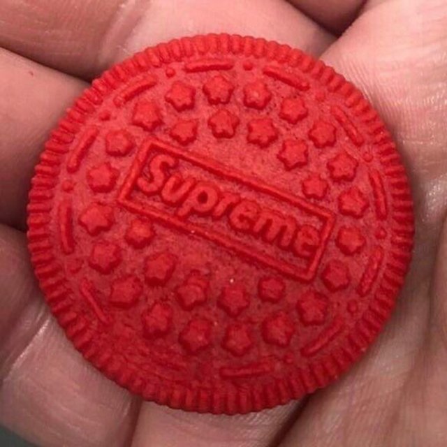 Supreme x Oreo cookie