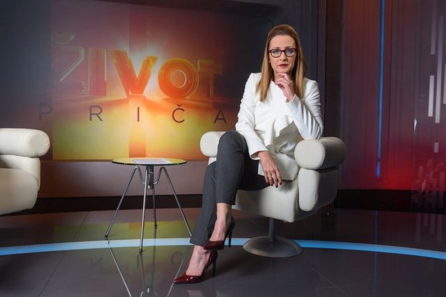 Tatjana on the set of her TV show "Zivot prica".