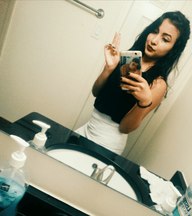 Bathroom Selfie of Lorena.