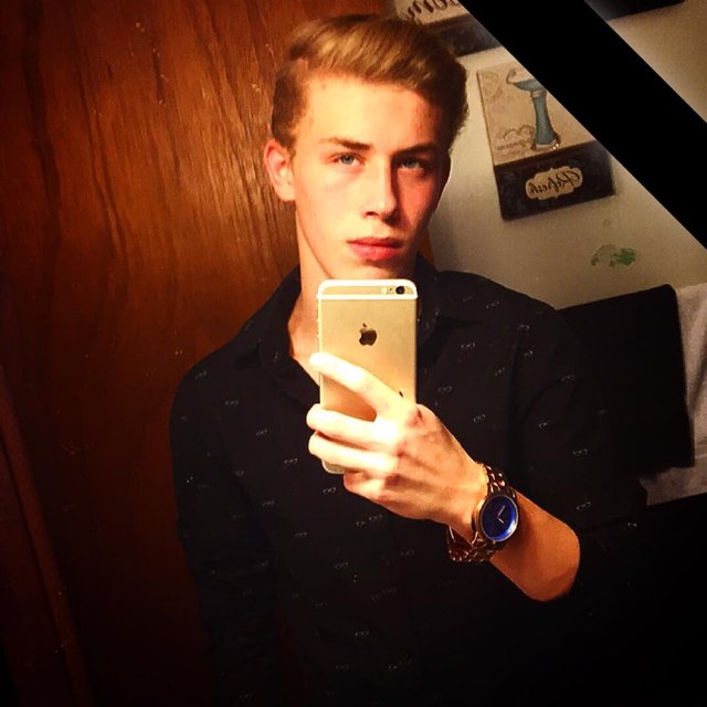 Zack taking a mirror pic