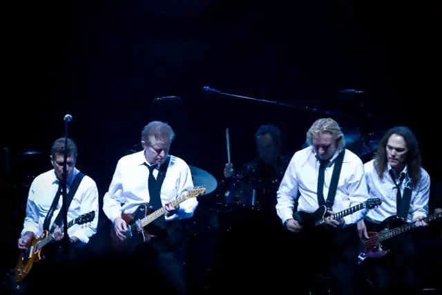 Eagles (band)