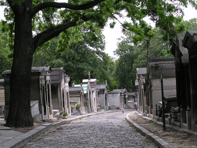 Père Lachaise Cemetery