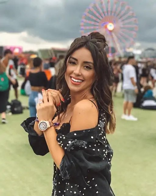 Agatha Braga (Instagram Star)
