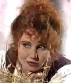 Angelika Benz
