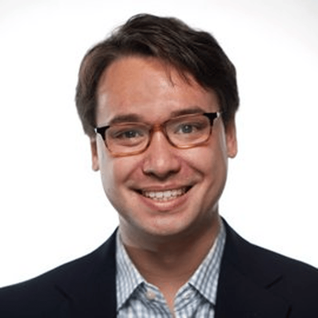Byron Tau