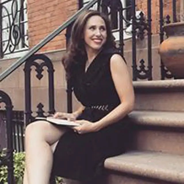Carrie Hammer