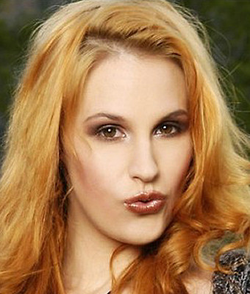 Chrissy Daniels