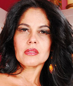 Cleo Gomes