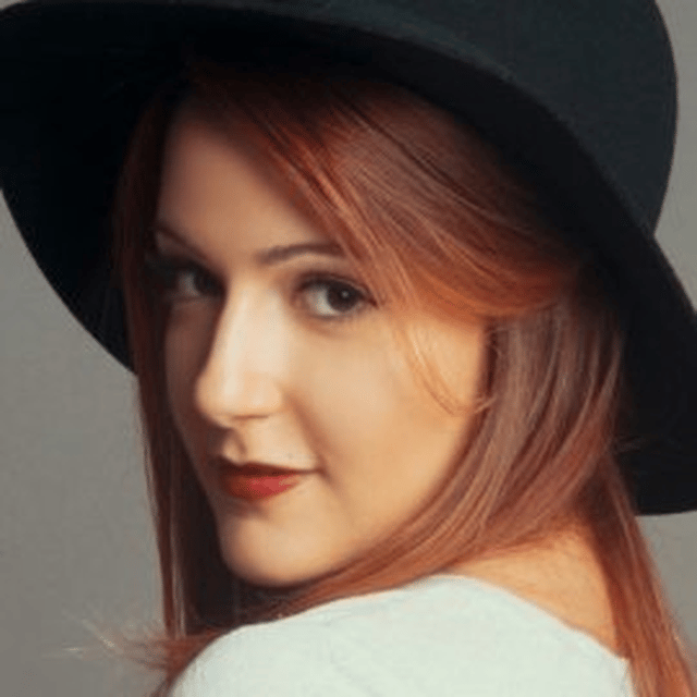 Davina Leone