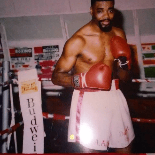 Jerry Jones (boxer)