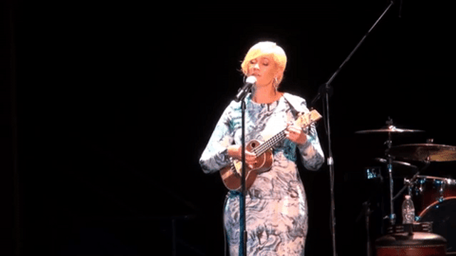 Leah Tysse (Singer)