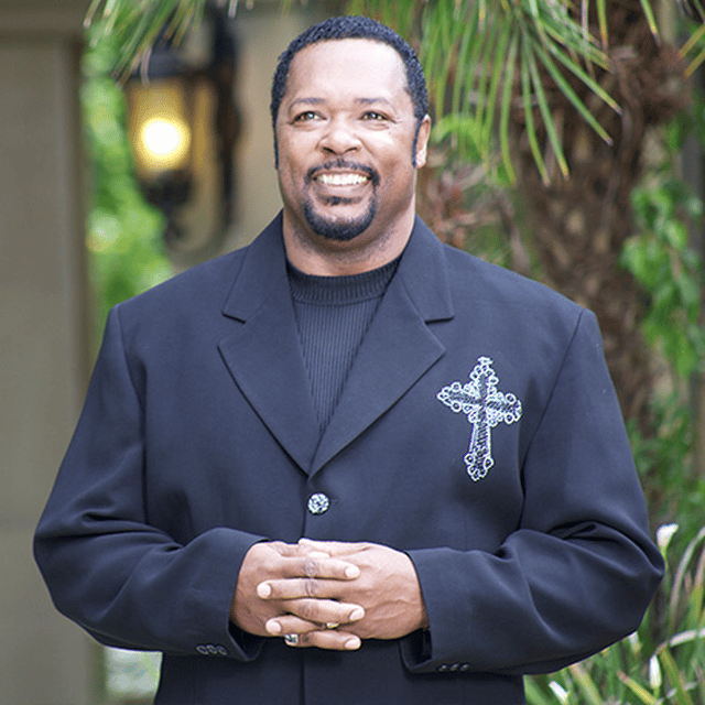 Pastor Ken