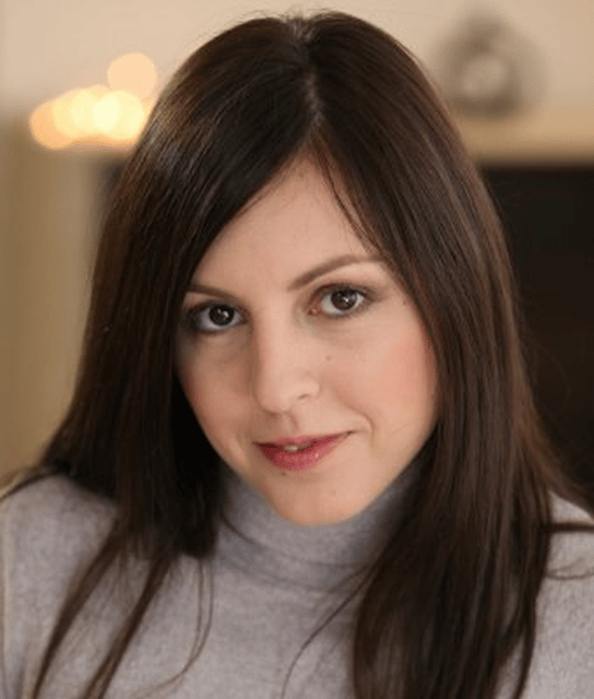 Silvia James