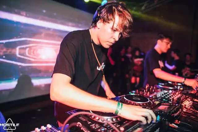 UBUR (DJ)