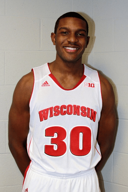 Vitto Brown