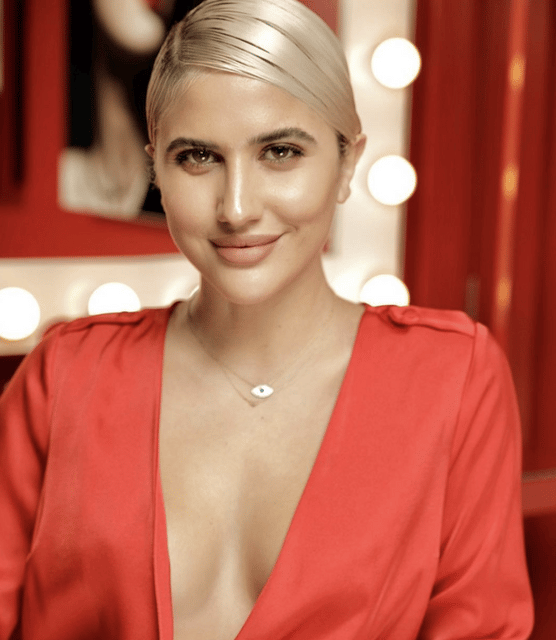 Vivian Benitez (Actress)