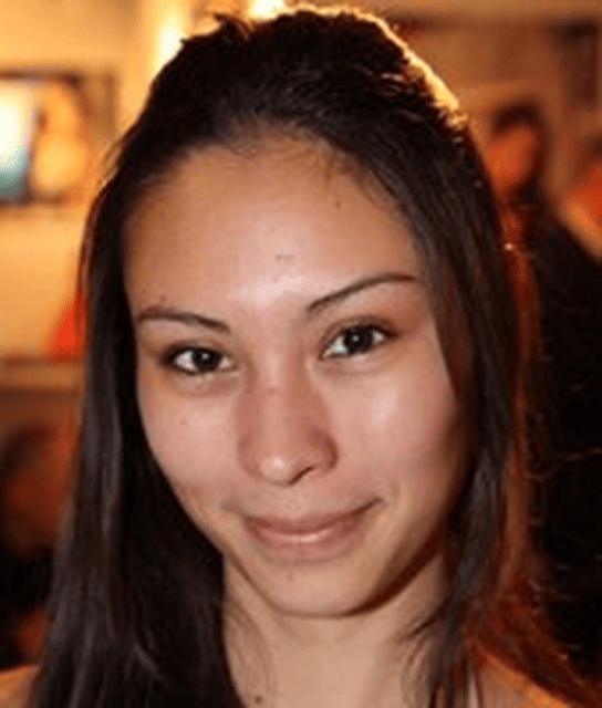 Wanita Tan