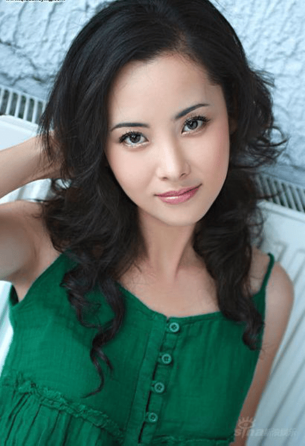 Yang Ming Na 杨明娜