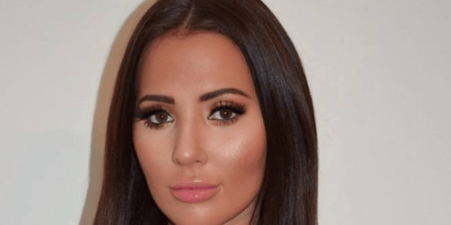 Yazmin Oukhellou
